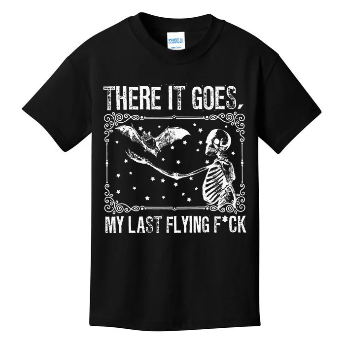 There It Goes My Last Flying Funny Halloween Skeleton Bat Kids T-Shirt