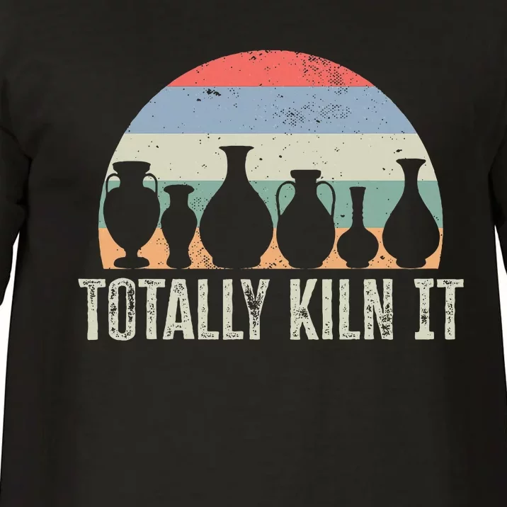 Totally Kiln It Pottery Ceramic Artist Pottery Clay Comfort Colors T-Shirt