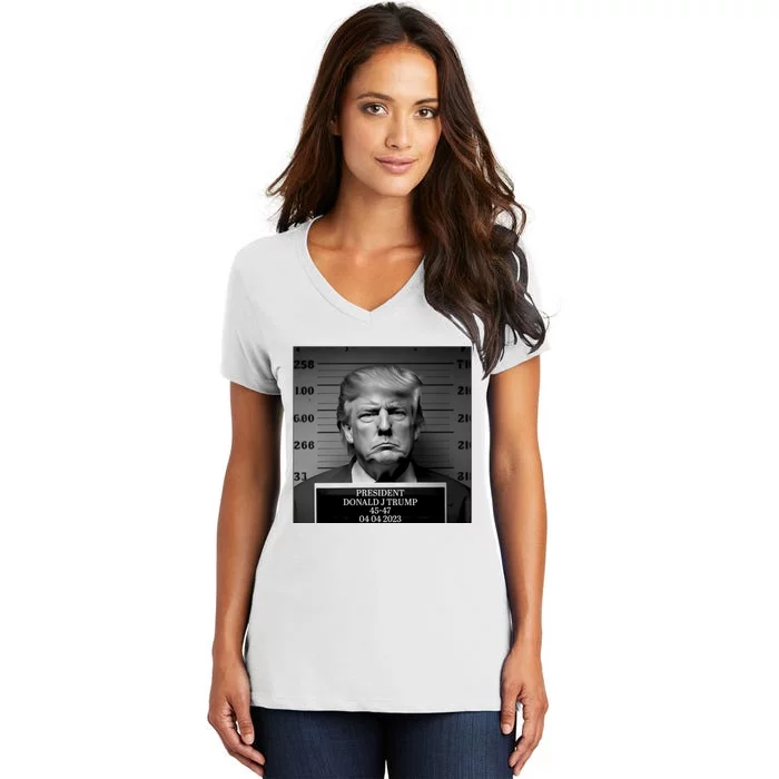 Trump Mug Shot, Trump Not Guilty Pro Trump Supporter Women's V-Neck T-Shirt