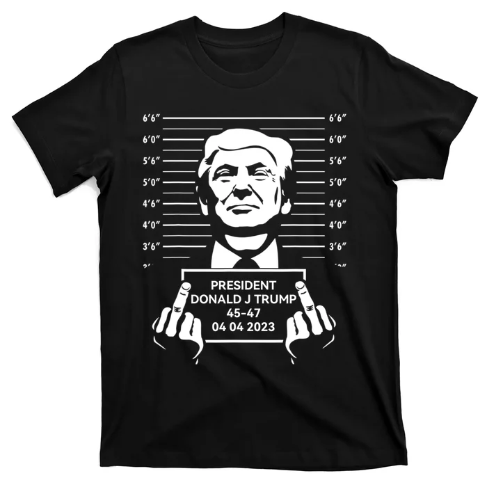 Trump Mugshot 2024 Trump Mugshot never surrender T-Shirt | TeeShirtPalace