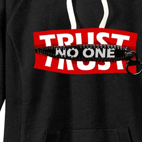 Trust No One Graphic Women's Fleece Hoodie