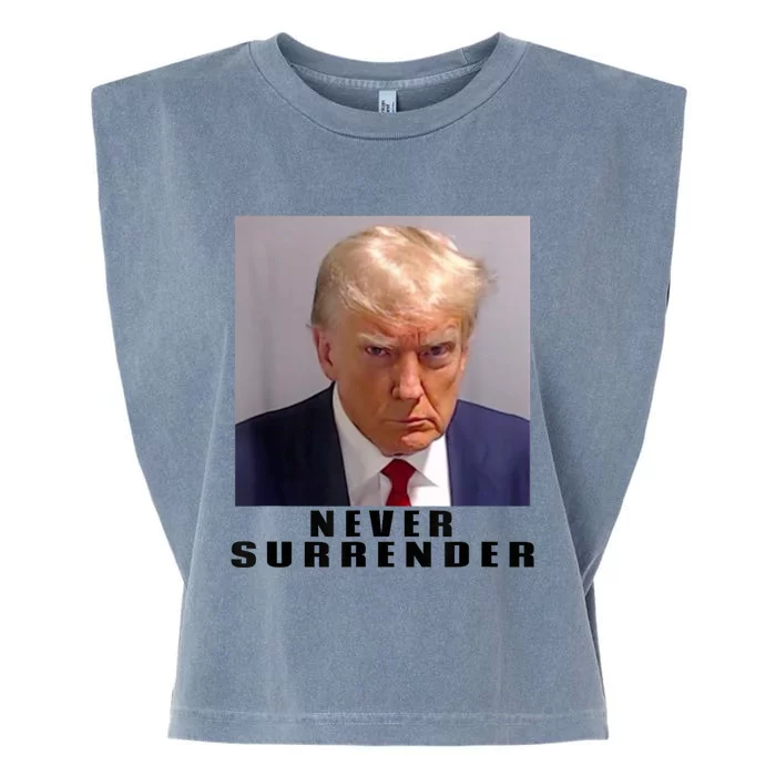 Trump never surrender Donald Trump Mugshot 2024 Garment-Dyed Women's Muscle Tee