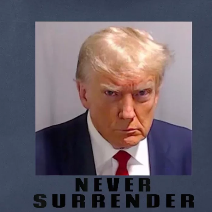 Trump never surrender Donald Trump Mugshot 2024 Zip Tote Bag