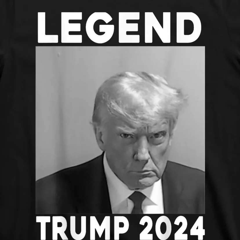 Trump Never Surrender Donald Trump Mugshot 2024 T-Shirt