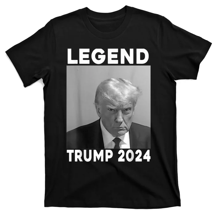 Trump Never Surrender Donald Trump Mugshot 2024 T-Shirt