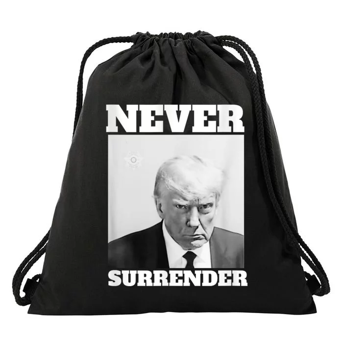 Trump Never Surrender Donald Trump Mugshot 2024 Drawstring Bag