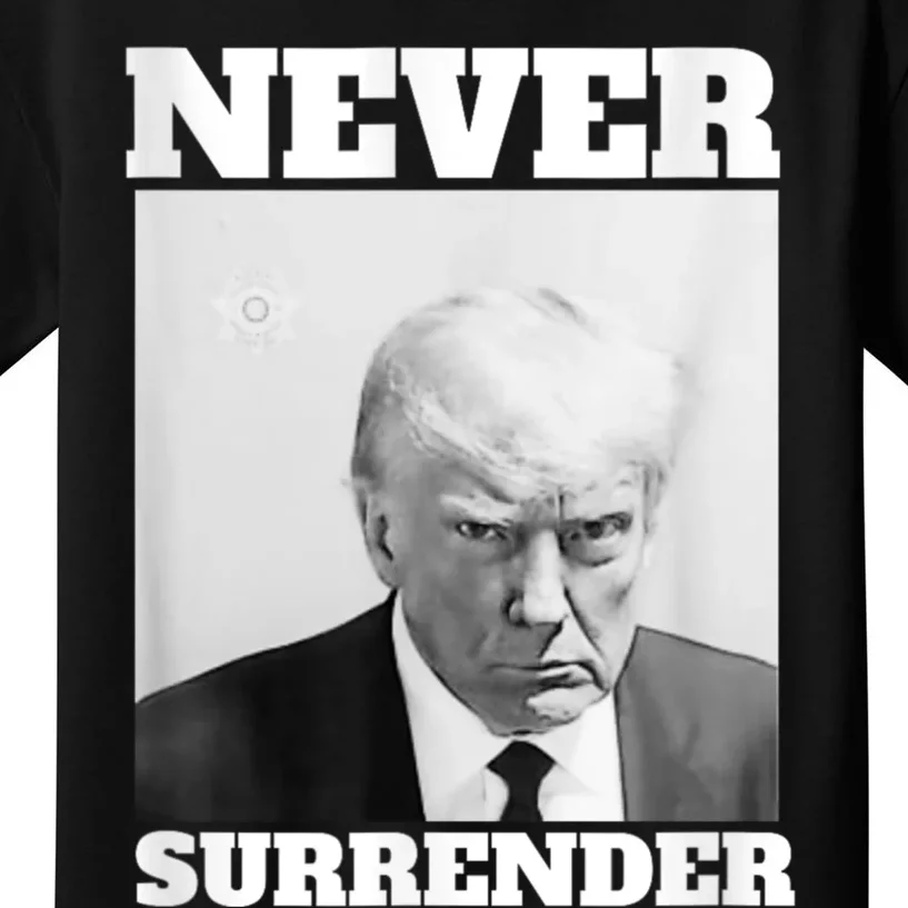 Trump Never Surrender Donald Trump Mugshot 2024 Kids T-Shirt