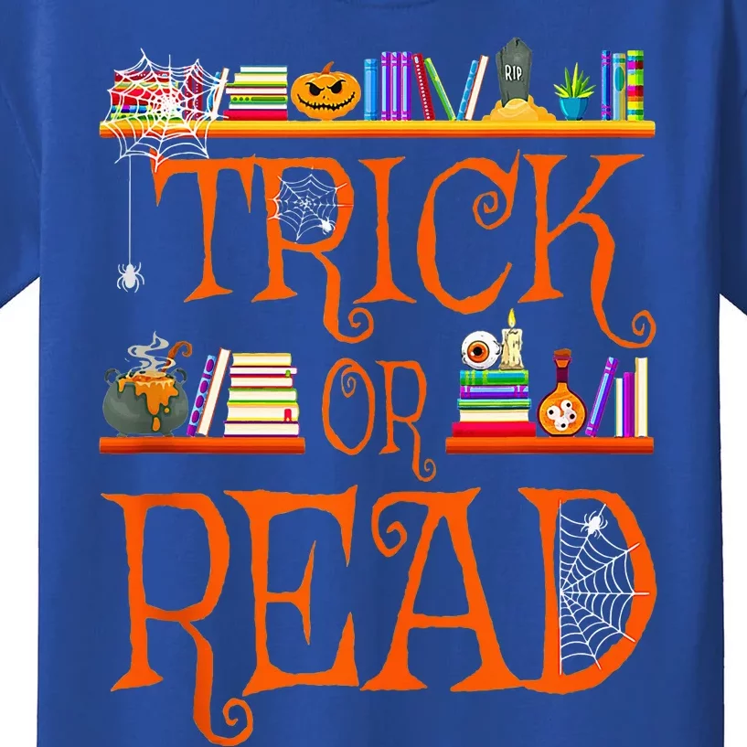 Trick or Read Library Pumpkin Halloween Librarian Book Lover Kids T-Shirt