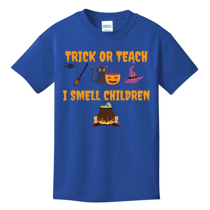 Trick Or Teach I Smell Children Funnny Halloween Teachers Funny Gift Kids T-Shirt