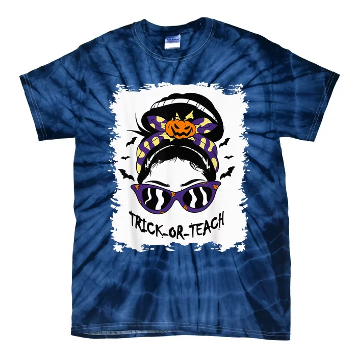 Trick or Teach Cute Halloween Teacher Messy Bun Retro Shades Tie-Dye T-Shirt