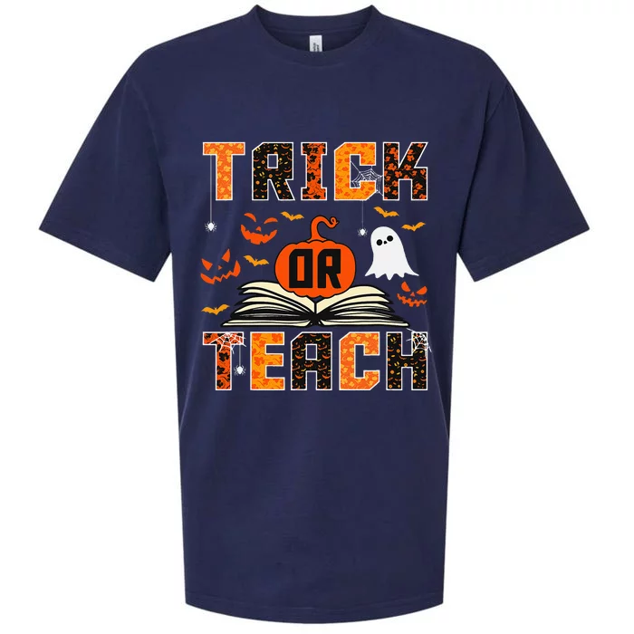 Trick Or Teach Retro Halloween Teacher Costume Sueded Cloud Jersey T-Shirt