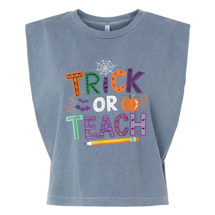 Trick Or Teach Halloween Retro Pumpkin Teacher Garment-Dyed Women's Muscle Tee