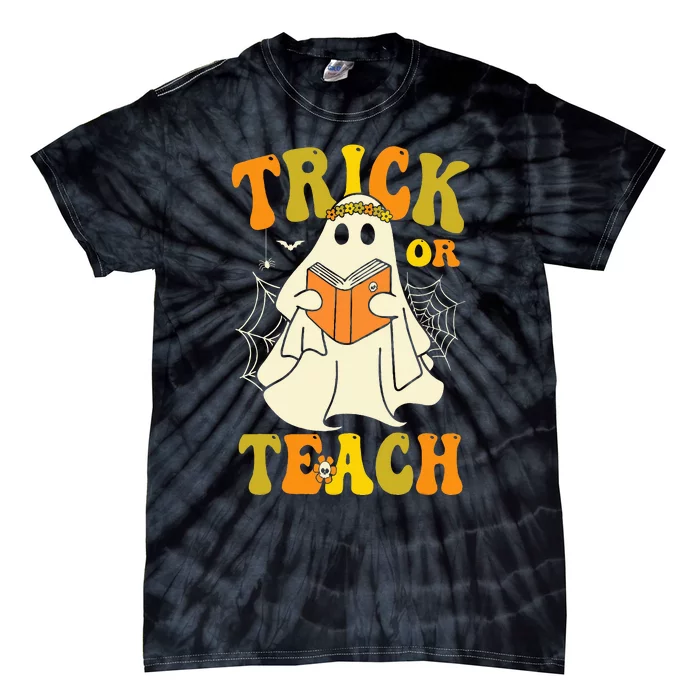 Trick or Teach Groovy Halloween Retro Floral Ghost Teacher Tie-Dye T-Shirt