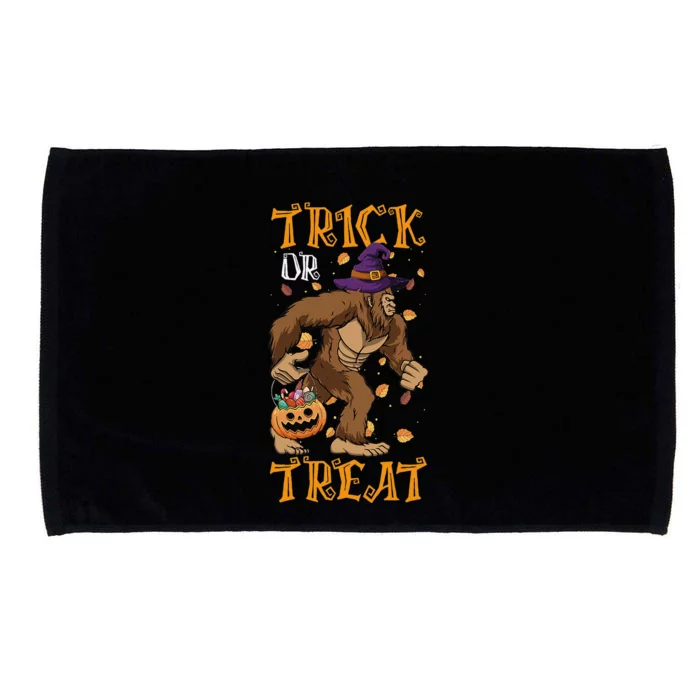 Trick Or Treat Bigfoot & Pumpkin Halloween Costume Day Microfiber Hand Towel