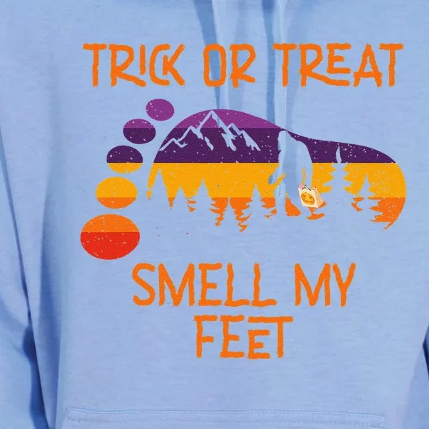 Trick Or Treat Smell My Feet Bigfoot Halloween Funny Gift Unisex Surf Hoodie