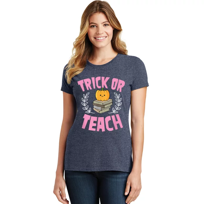 Trick Or Teach Pumpkin Funny Cute Elementary School Teacher Women's T-Shirt