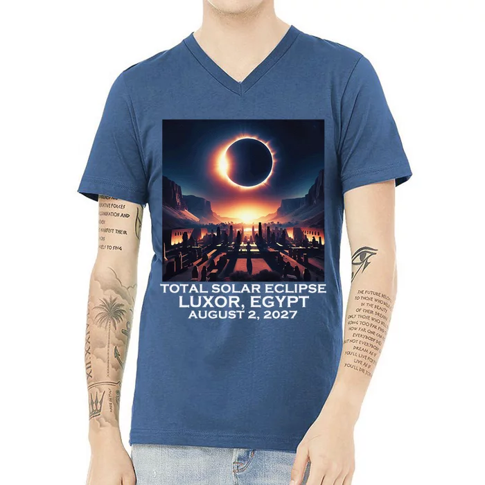 Total Solar Eclipse Luxor Egypt 2027 Ancient Pharaohs V-Neck T-Shirt