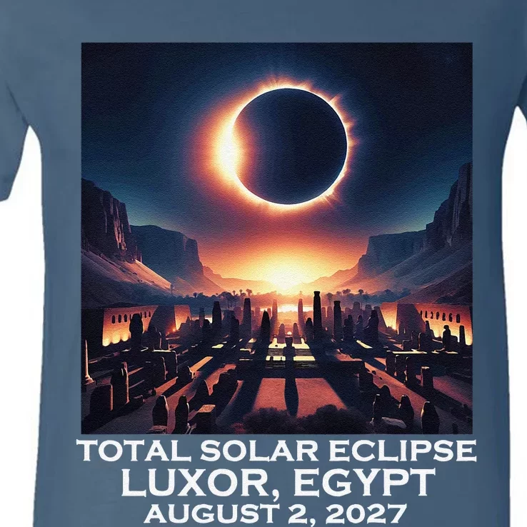 Total Solar Eclipse Luxor Egypt 2027 Ancient Pharaohs V-Neck T-Shirt