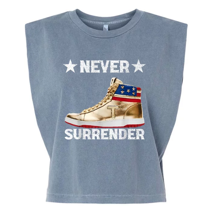 Trump Sneakers Never Surrender Pro Trump Garment-Dyed Women's Muscle Tee