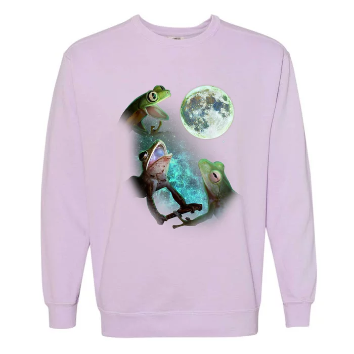 Three Tree Frogs Howl At Moon 3 Wolfs Wolves Funny Parody Garment-Dyed Sweatshirt