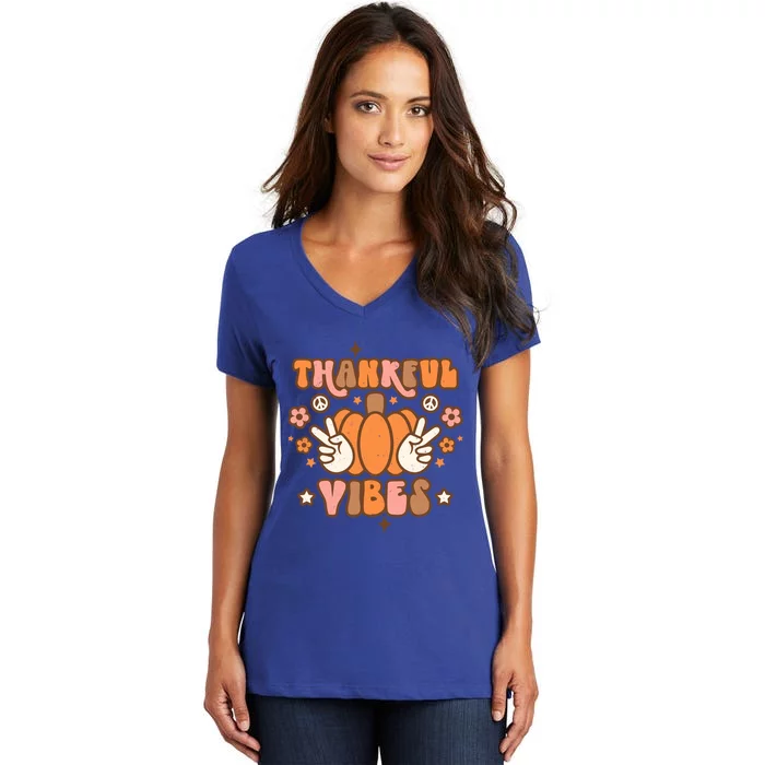 Thankful Vibes Thanksgiving Hippie Pumpkin Fall Vibes Groovy Funny Gift Women's V-Neck T-Shirt