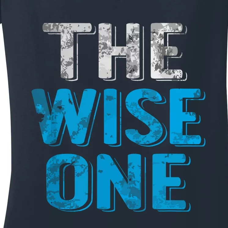 The Wise One Passover Holiday Jewish Gifts Women's V-Neck T-Shirt