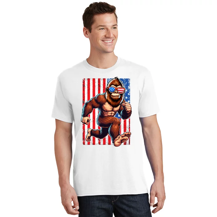 Usa Flag Bigfoot Running 4th Of July T-Shirt