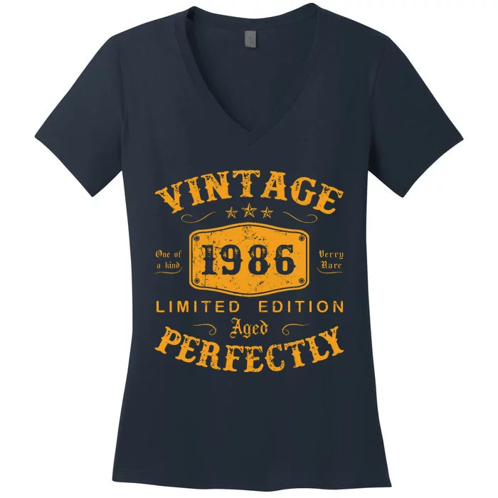 Vintage 1986 36 Birthday Gifts 36th Birthday Gifts Women's V-Neck T-Shirt