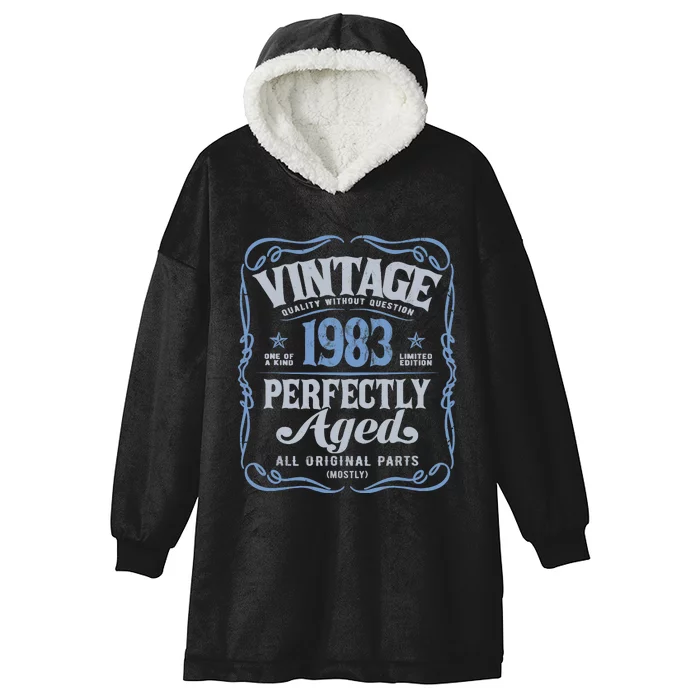 Vintage Born In 1983 Classic Happy 40th Birthday Hooded Wearable Blanket