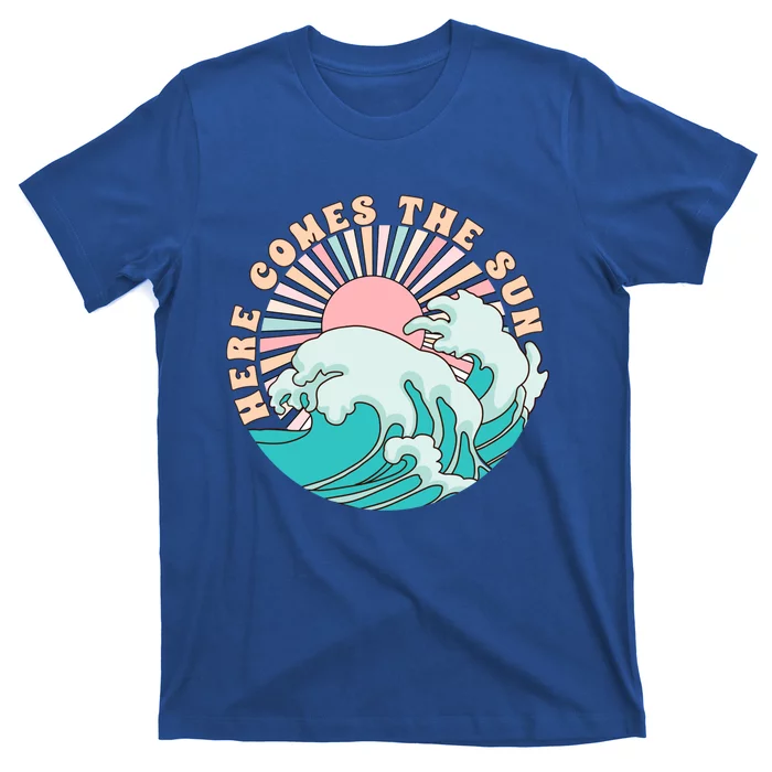 Vintage Beach Vacation Here Comes The Sun Retiret Gift Funny Gift T-Shirt