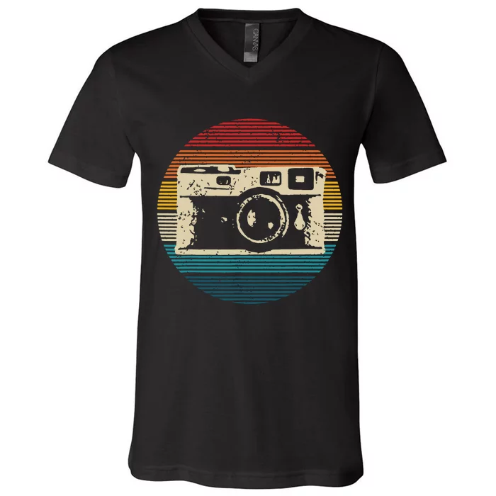 Vintage Camera Retro Photography Photographer Gift V-Neck T-Shirt