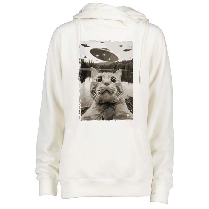 Vintage Cat Ufo Encounters Funny Ufo And Cat Selfie Womens Funnel Neck Pullover Hood