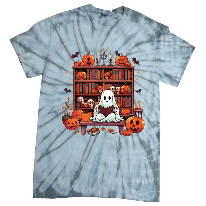 Vintage Ghost Reading Books Teacher Librarian Halloween Tie-Dye T-Shirt