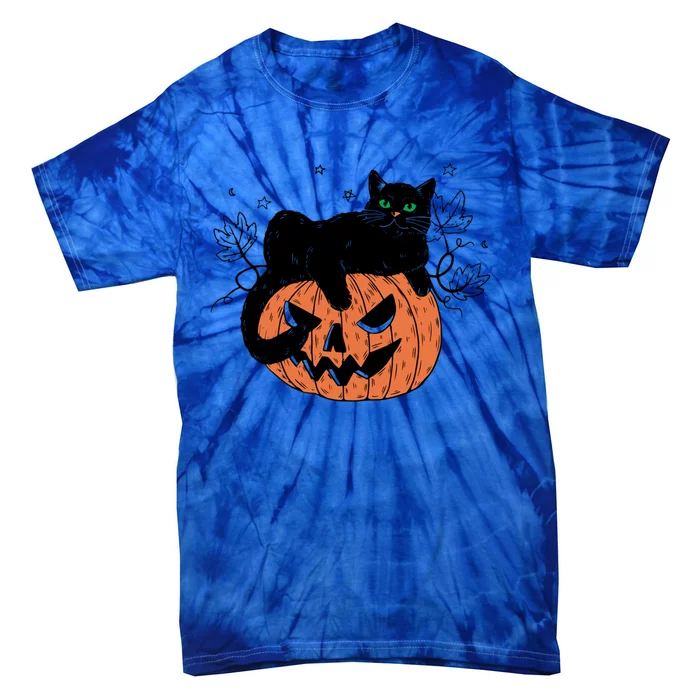 Vintage Halloween Black Cat On A Jack O Lantern Pumpkin Funny Gift Tie-Dye T-Shirt