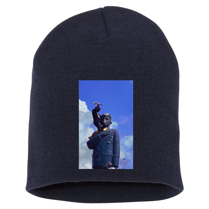 Venezuela Hasta El Final CaíDa De La Estatua De CháVez Short Acrylic Beanie