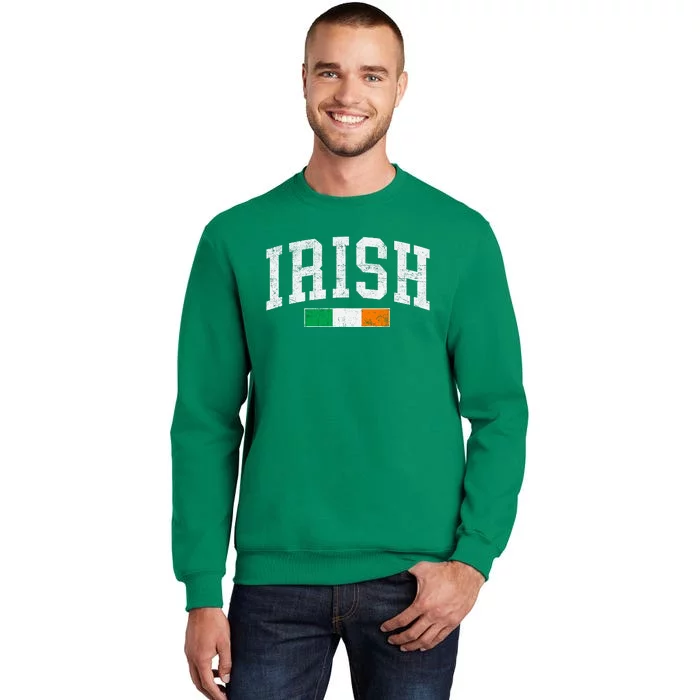 Vintage Irish Flag St Patricks Day Retro Ireland Souvenir Sweatshirt