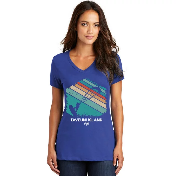 Vintage Retro Kitesurf Taveuni Island Kite Surfing Gift Women's V-Neck T-Shirt