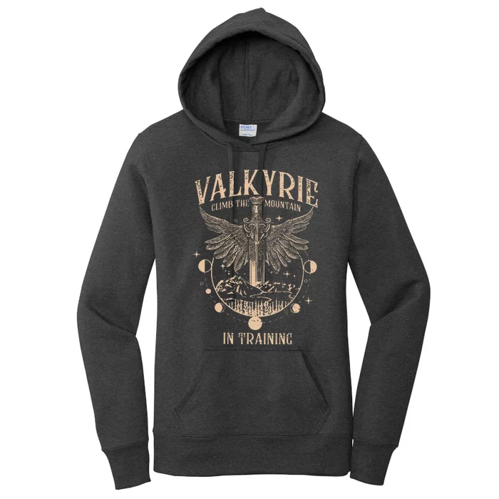 Vintage Retro Valkyrie Climb Them0untain In Training Women's Pullover Hoodie