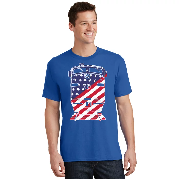 Vintage Train 4th Of July Patriotic American Flag Cool Gift T-Shirt