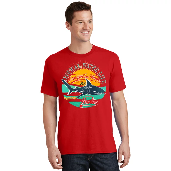 Vintage Tropical Water Life Dangerous Wave Hunter Shark T-Shirt