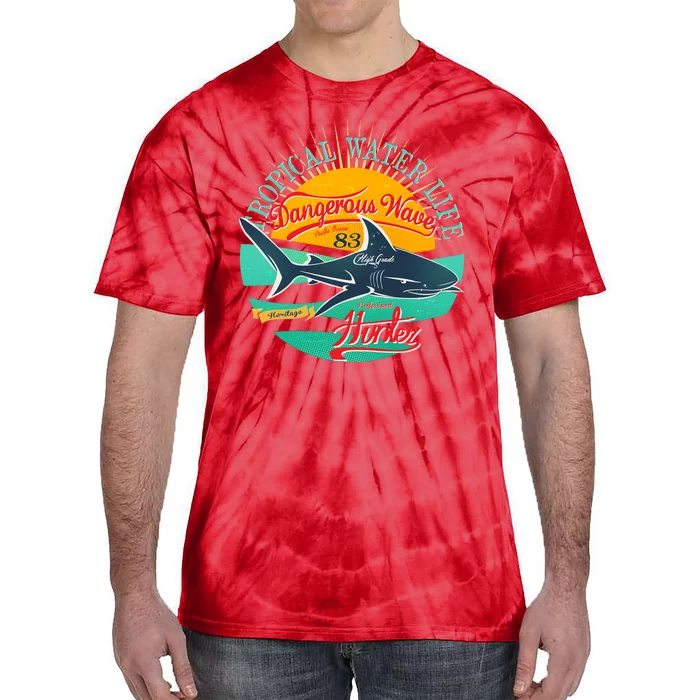 Vintage Tropical Water Life Dangerous Wave Hunter Shark Tie-Dye T-Shirt