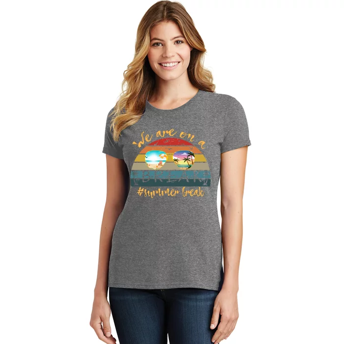 Vacation Vibes And Beach Lovers Funny Gift Women's T-Shirt