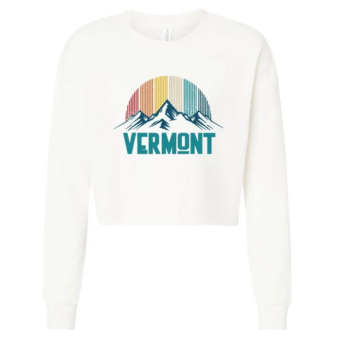 Vermont Vintage Mountains Nature Hiking Souvenir Gift Cropped Pullover Crew