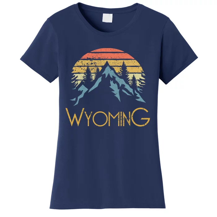 Vintage WY, Wyoming Mountains Outdoor Adventure Women's T-Shirt