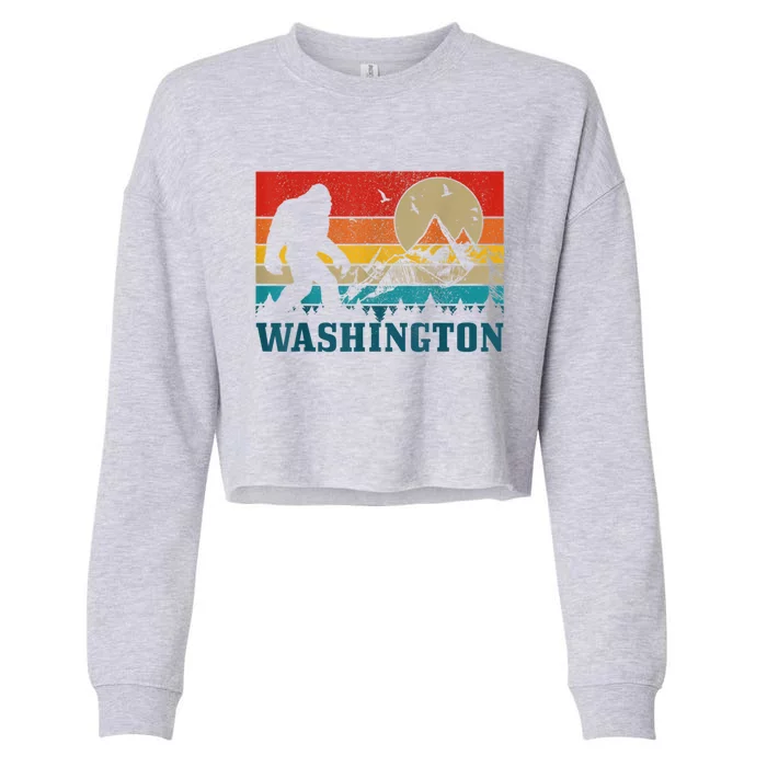 Washington Bigfoot Vintage Mountains Hiking Hunter Cropped Pullover Crew