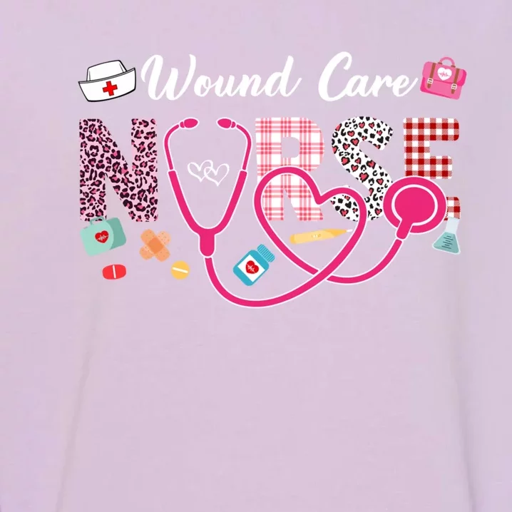 Wound Care Nurse Leopard Plaid Love Heart Stethoscope Nurse Gift Garment-Dyed Sweatshirt