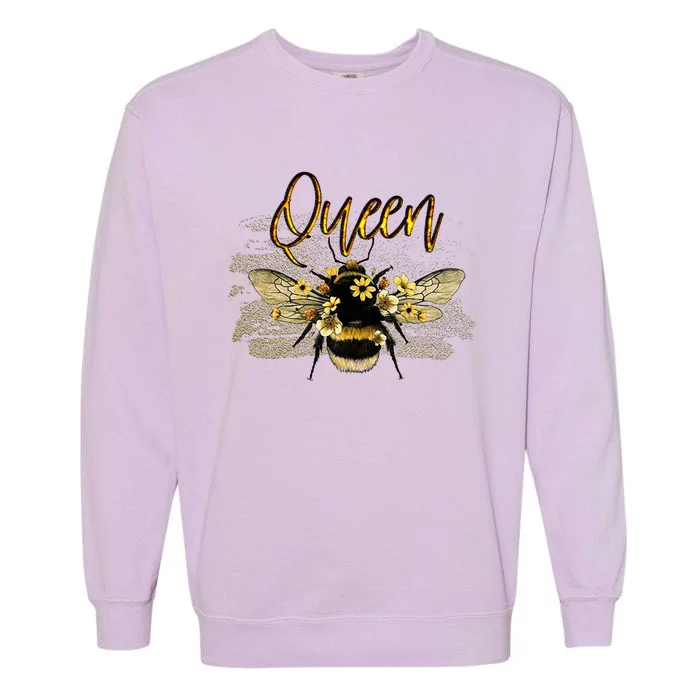 Wo Cool Queen Bee With Crown Girls Cute Gift Garment-Dyed Sweatshirt