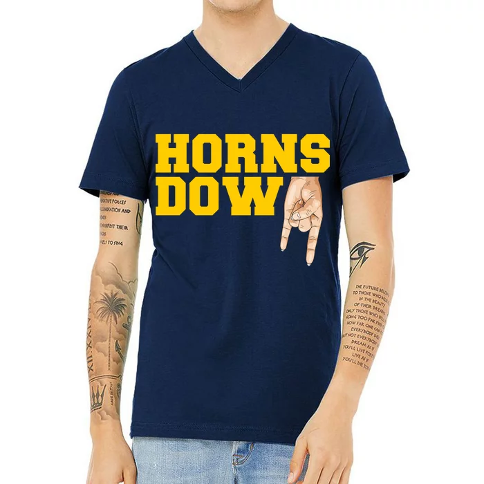 West Virginia Horns Down Football Fan V-Neck T-Shirt