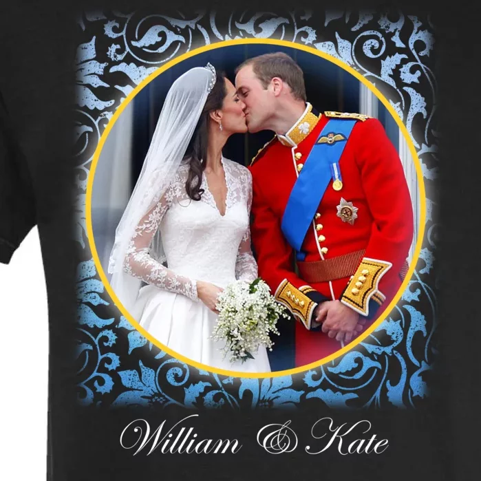 William & Kate Royal Wedding Photo Garment-Dyed Heavyweight T-Shirt