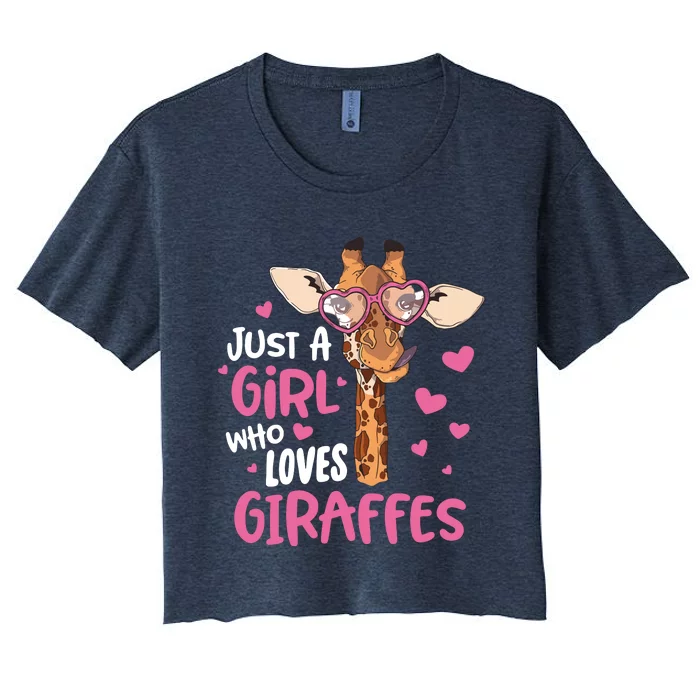 Who Loves Giraffes Cute Giraffe Lover Women's Crop Top Tee